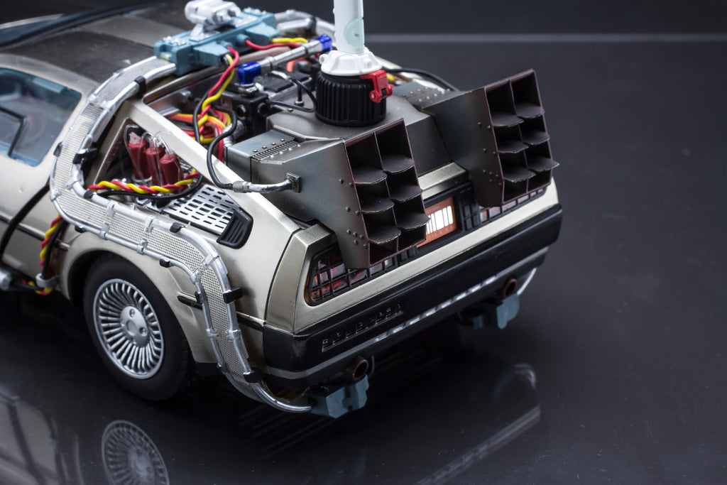 Forum RVLF • 1/20 Magnetic Floating DeLorean Time Machine