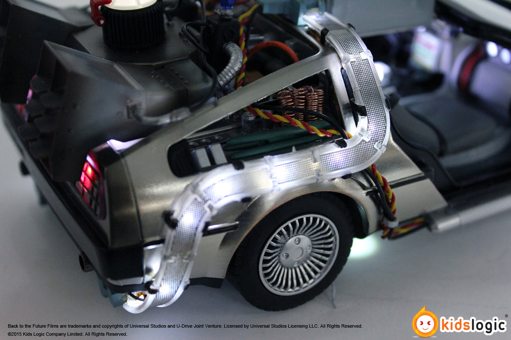 Retour vers le Futur 2 (II) voiture DeLorean Time Machine Version Magnetic  Levitating Collectible Figure Kids